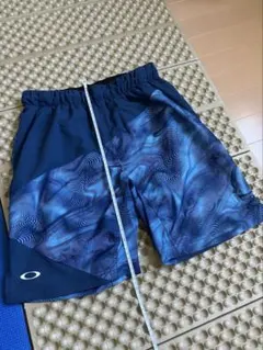 OAKLEY ショートパンツ ブルーＬサイズのサムネイル