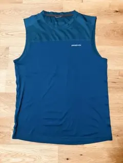 ノースリーブ タンクトップ