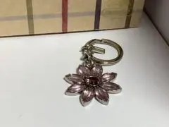 美品コーチcoach花型ピンクストーン キーリング本物