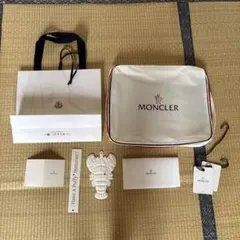 ⚫️MONCLER ショップ袋 ロブスタータグ付きのサムネイル