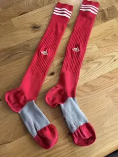 adidas レッド グレー ソックス