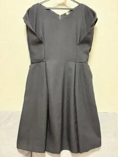 【美品】マーリエパーエフデ膝丈ワンピース大きいサイズ１３号