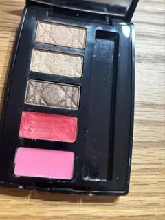 Dior ノベルティ　ミニメイクアップパレット　アイシャドウ＆リップ