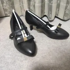 LES MUES パンプス ブラック ストラップ付 23.5cm本革　新品未使用のサムネイル