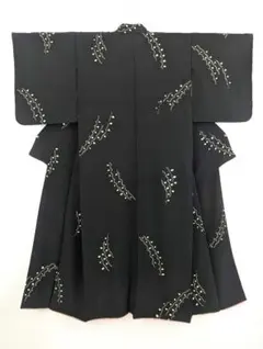 【ヴィンテージ】着物 絞り 小紋 正絹 袷 身丈149 裄63 黒