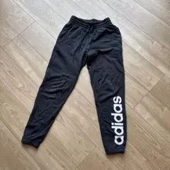 adidas 黒 スウェットパンツ ロゴ入り