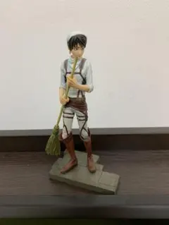 進撃の巨人　エレン　フィギュア