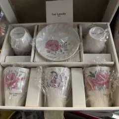 Guy Laroche 花柄カップセット