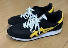 ASICS スニーカー ブラック イエローのサムネイル