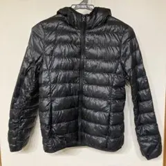 UNIQLO ウルトラライトダウン　フード付き Sサイズ　ブラック