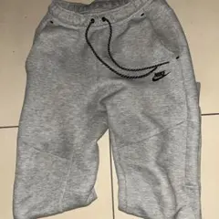 C*e様 Nike テックフリース ズボン