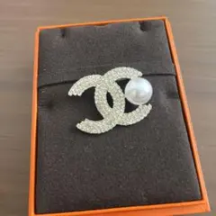 2025年最新】シャネルブローチノベルティの人気アイテム - メルカリ