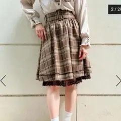 axes femme ベルト付クラシカルスカート