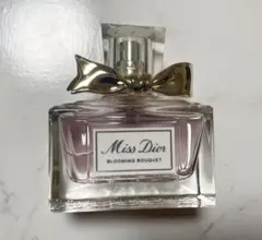 ミスディオール ブルーミング ブーケオードゥトワレ　30ml Miss Dior