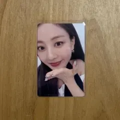 TWICE yizhiyu yzy 上海サイン会 当選者限定トレカ ジヒョ - メルカリ