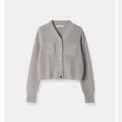 laube blanc ローブブラン　カーディガン　ホワイト　新品未使用 コンパクトな『キレイめカーデ』はトップスに新鮮！ | VERY