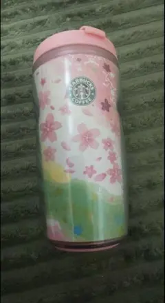 Starbucks 桜の花柄タンブラー