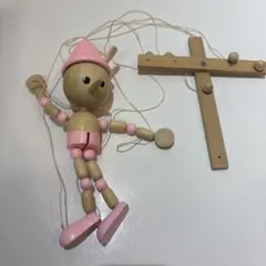 ピノキオ操り人形（昭和レトロ）木製 ピノキオ木製 操り人形 壁飾り、イタリア製❓️の通販 by トシ坊's