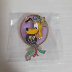 香港ディズニー 20周年 記念ピンバッジ チップ （チップ&デール