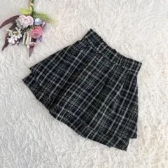 『INGNI』　ミニスカート　ツイード　チェック　バックファスナー　２段フレアのサムネイル