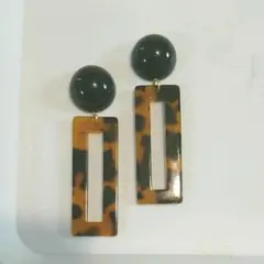 ブラック×ロングスクエアべっこうピアス イヤリング