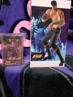 北斗の拳、ケンシロウフィギュアと 北斗の拳灰皿のセット