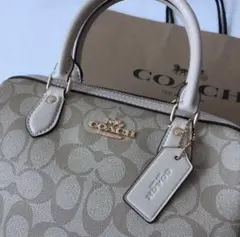 COACH ベージュ ハンドバッグ ショルダーストラップ付き