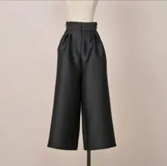 <新品・タグ付き>heve ガウチョパンツ ブラック36 専用】heve サテンフレアガウチョパンツ ブラック 36