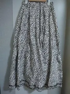 ヒョウ柄フリルロングスカート