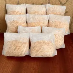 ♢42 削りたてをお届けします　ヒノキチップ　ヒノキおがくず10袋　かんなくず