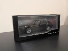 トヨタ クラウン クロスオーバー カラーサンプル ミニカー 1/30 ブラックのサムネイル