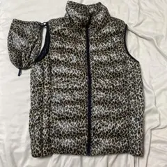 UNIQLO レオパ　ダウンベスト　 Mサイズ