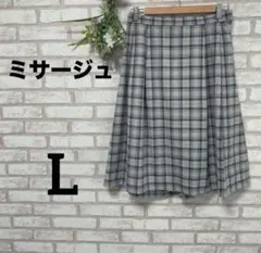 Item thumbnail for item 80a60d5d-a70c-4bab-9e6b-5048c4e3e88d