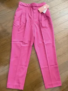 GLOBAL WORKウツクシルエット テーパードパンツ新品タグ付き ピンク M
