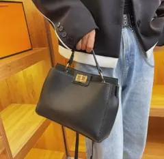 ショルダーバッグ a4