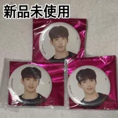 新品未使用　缶バッジ　セブチ　ドギョム　カフェ