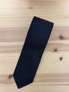 DKNY 黒 ストライプ ネクタイ