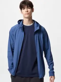 ユニクロ　ドライEXUVカットフルジップパーカ　BLUE　L