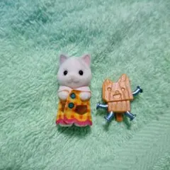 ラテネコの小さい赤ちゃん　シルバニアファミリー　シークレット