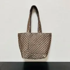 Item thumbnail for item b4ef598a-b472-4db3-a1b4-54d30ea21381