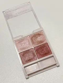 キャンメイク　シルキースフレアイズ06