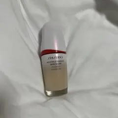 資生堂　REVITAL ESSENCE SKIN GLOW 130 Opal