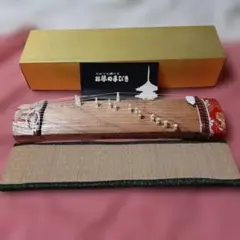 新品同様◆昭和レトロ◆ミニ琴 13弦 ◆畳台付き◆ 弦楽器 　和楽器 309 ミニ琴 13弦 演奏可 ミニ畳付 和楽器 伝統楽器 オブジェ - メルカリ