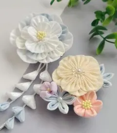 つまみ細工　髪飾り　白＋水色　七五三　成人式　浴衣　結婚式