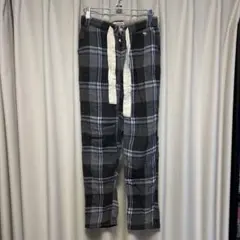 Abercrombie & Fitch チェックパンツ 木綿素材 グレー XSのサムネイル