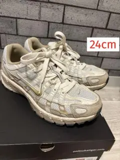 Item thumbnail for item 1ee8eb06-b3f3-48c7-b557-a0d66eedc3ec