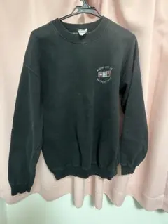 ブラック トレーナー