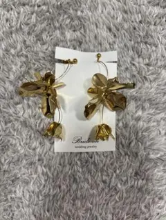 Bride me ゴールド　花モチーフ　イヤリング