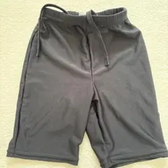 【美品】TIGORA黒 サッカーショートパンツ サイズ130