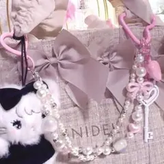 Item thumbnail for item f9e1a2c0-b4da-47e4-960f-178fefcae1da